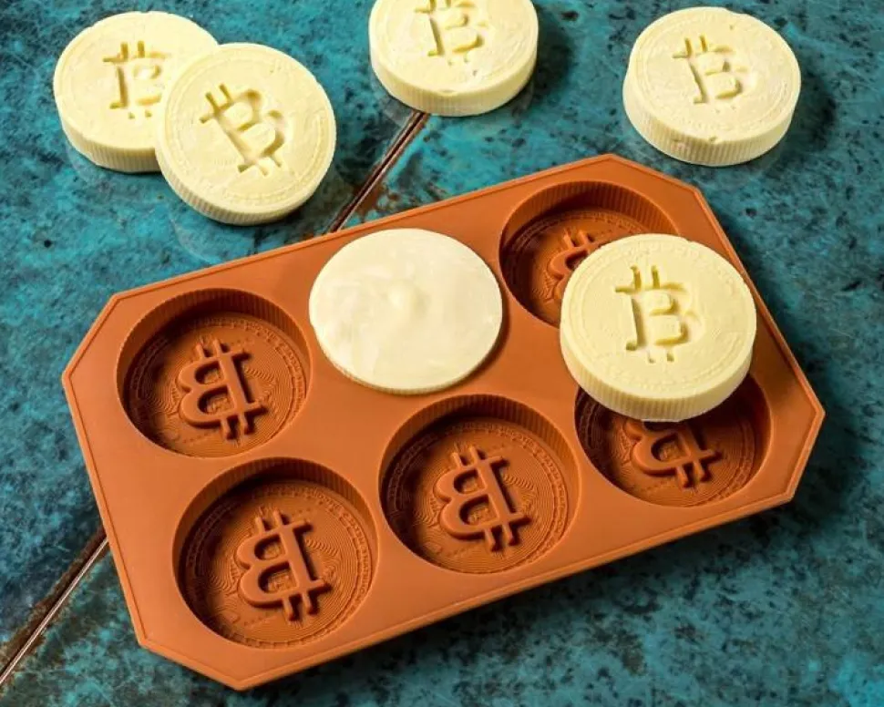 Foremka na lód i czekoladę Bitcoin
