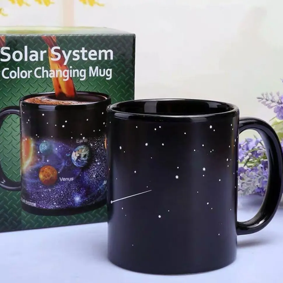 Magiczny kubek - Układ Słoneczny - prezent dla fana kosmosu astronauty