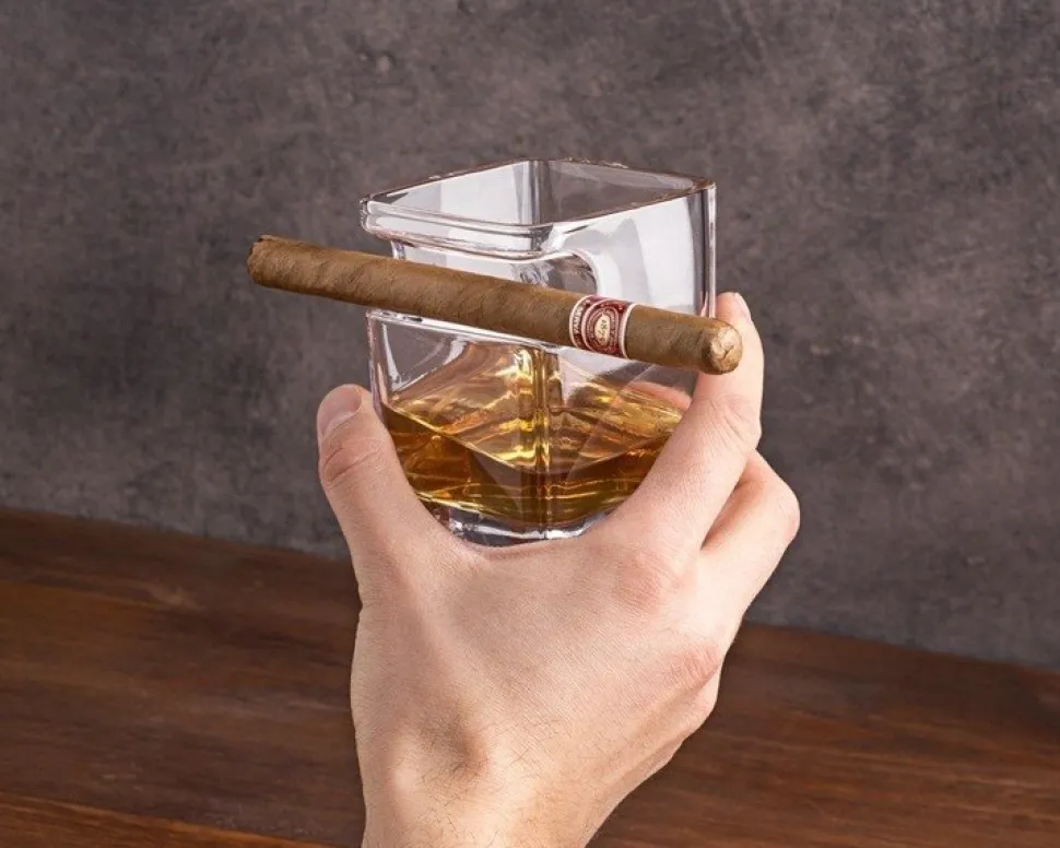 Szklanka do whisky i cygara