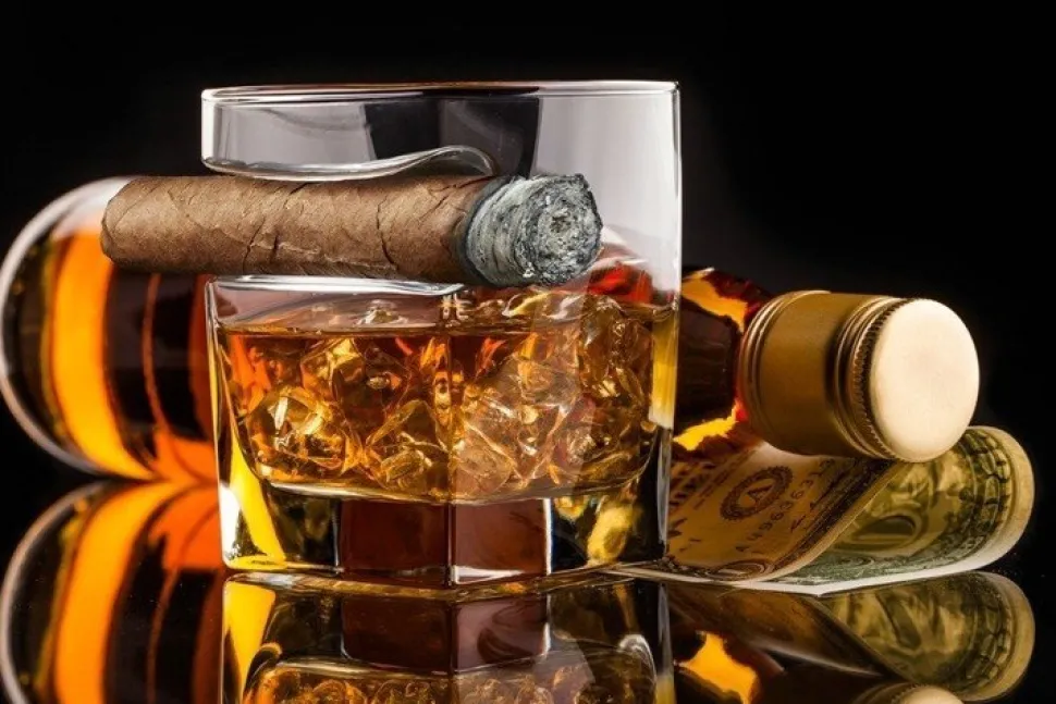 Szklanka do whisky i cygara