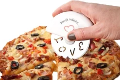 Zakochany nóż do pizzy
