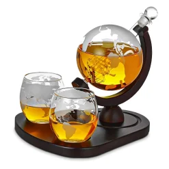 Zestaw do whisky GLOBUS DELUXE: karafka, 2 szklanki, drewniana podstawka i kamienne kostki