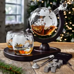 Zestaw do whisky GLOBUS DELUXE: karafka, 2 szklanki, drewniana podstawka i kamienne kostki